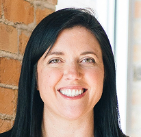 Sophie Hartwell, kundtjänstchef för ett serviceteam, porträtt